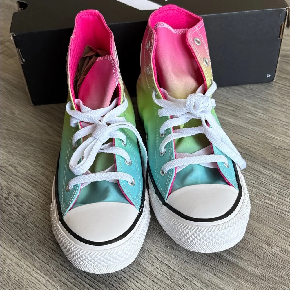 Converse All Star Kids Chuck Taylor Bright Ombré Sneakers Size 6 NEW